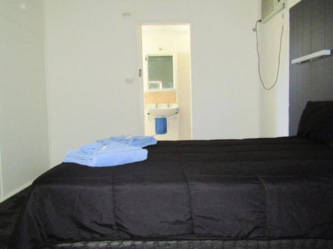 Tinman Roadhouse - Accommodation Main Beach 1