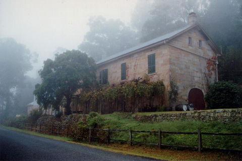 Tizzana Winery Bed And Breakfast - Accommodation Main Beach 0
