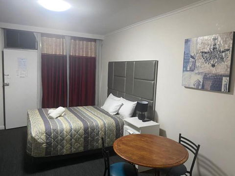 Tollgate Motel - Accommodation Main Beach 2