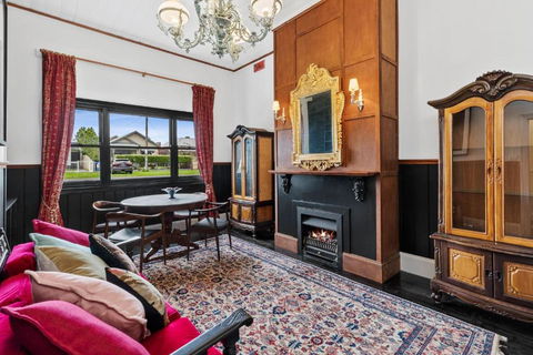 WARATAH At Queenscliff - Accommodation Main Beach 0
