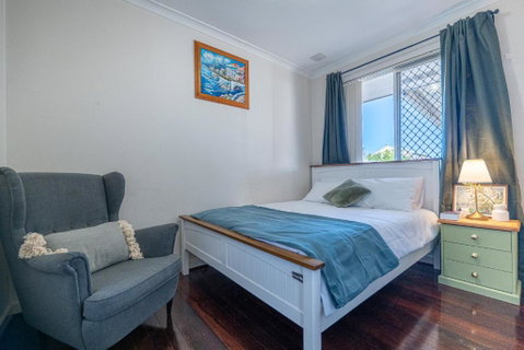 Warmth House Nr Airport 2rooms 5beds Yard N Parking - Accommodation Main Beach 1