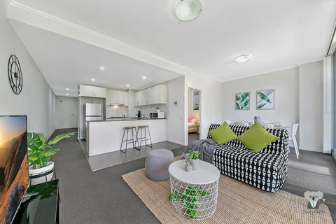 WARRICK FRAM 3 BEDS APT FREE PARKING WALK TO WESTFIELD CLOSE TO HOSPITAL NWF003 - Accommodation Main Beach 0