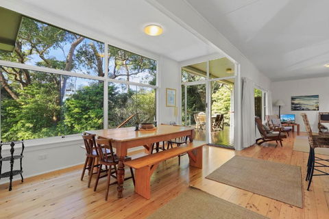 Elizabeth Cottage, Jervis Bay - Accommodation Main Beach 1