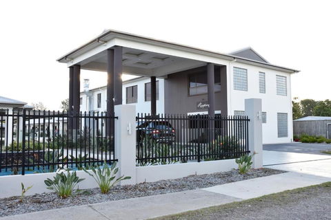 Western Downs Motor Inn - Accommodation Main Beach 0
