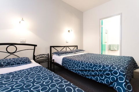 YHA Hobart Central - Accommodation Main Beach 2