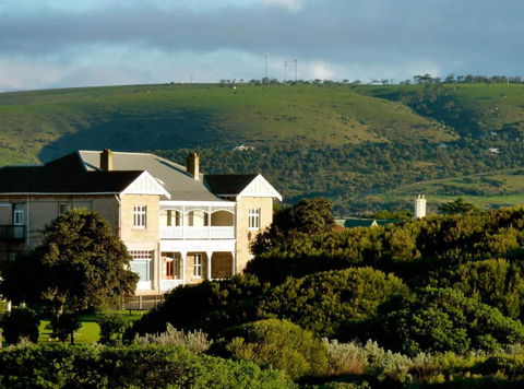 YHA Port Elliot Beach House - Accommodation Main Beach 0