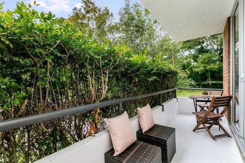 YNG03 - Cremorne - Young Street - Accommodation Main Beach 1