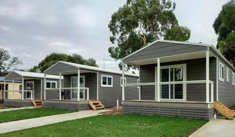 Young Caravan And Tourist Park - Accommodation Main Beach 0