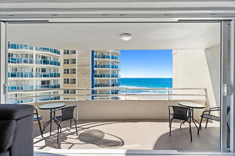 Zenith Apartments - Q Stay - Accommodation Main Beach 1