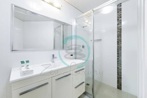 Zen On Stuart: 3-BR Penthouse Pad + Pool + BBQ - Accommodation Main Beach 2