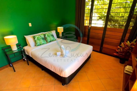 Zenhouse: 6-BR Balinese Tropical Oasis In Nightcliff Central - Accommodation Main Beach 1