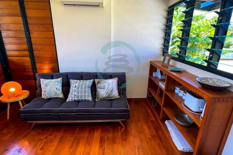 Zenhouse: 6-BR Balinese Tropical Oasis In Nightcliff Central - Accommodation Main Beach 2