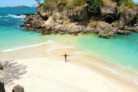 Crossing Country 5 Day Yolngu Homeland Tour - Accommodation Main Beach 0