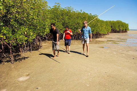 Crossing Country 5 Day Yolngu Homeland Tour - Accommodation Main Beach 3