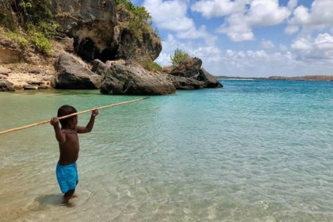 Crossing Country 5 Day Yolngu Homeland Tour - Accommodation Main Beach 5