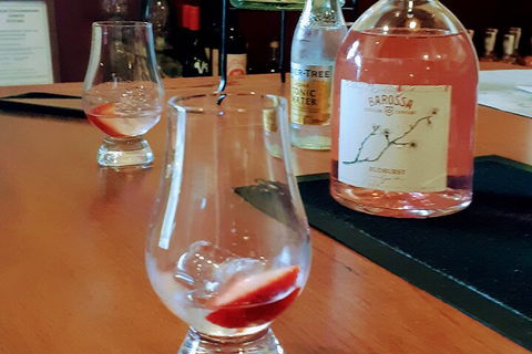 Tipple Of Gin Experience Tour - Accommodation Main Beach 1