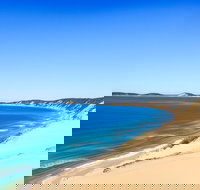 Kayak with Dolphins and 4WD Great Beach Drive Day Trip from Noosa - Accommodation Main Beach