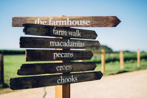 Byron Bay And Beyond Tour Including Cape Bryon Lighthouse Crystal Castle And Bangalow - Accommodation Main Beach 3