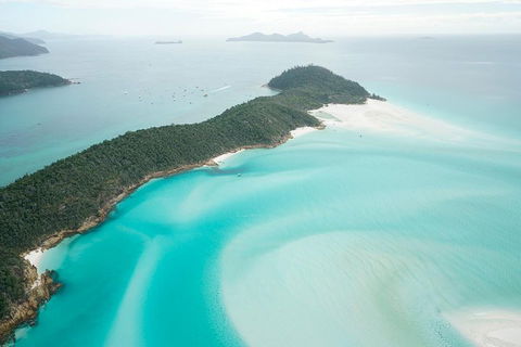 Whitehaven Beach And Hill Inlet Lookout Full-Day Snorkeling Cruise By High-Speed Catamaran - Accommodation Main Beach 1
