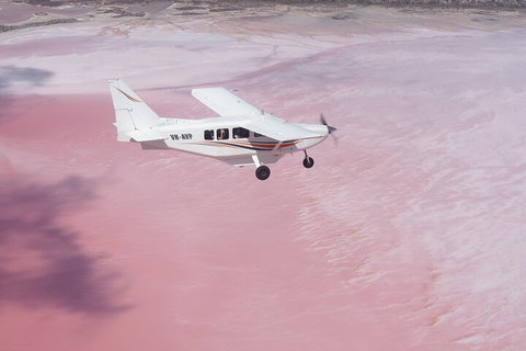 Pink Lake + Abrolhos Islands Scenic Flight - Accommodation Main Beach 2