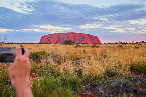 Uluru (Ayers Rock) Sunset With Outback Barbecue Dinner And Star Tour - Accommodation Main Beach 0