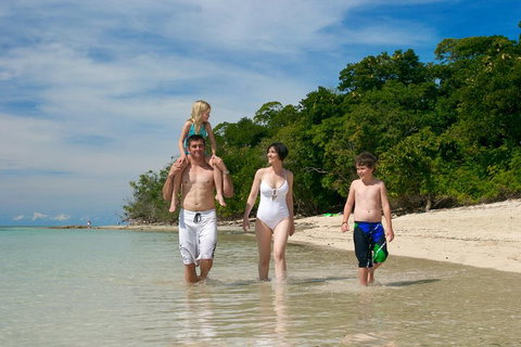 Green Island Discovery Including Glass Bottom Boat Tour Departing Cairns - Accommodation Main Beach 1