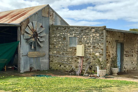 Kangaroo Island Food And Wine Hop-on Hop-off Tour - Accommodation Main Beach 1