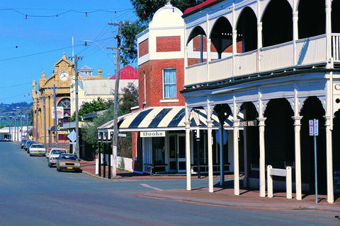 Wave Rock, York, Wildflowers, And Aboriginal Cultural Day Tour From Perth - Accommodation Main Beach 3