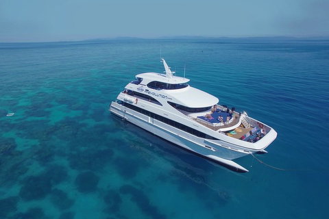 Full Day Reef Cruise Including 10 Minute Heli Scenic Flight: Get High Package - Accommodation Main Beach 4