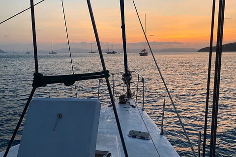 2 Night Small Group Whitsundays Sailing Adventure Aboard Mandrake - Accommodation Main Beach 2