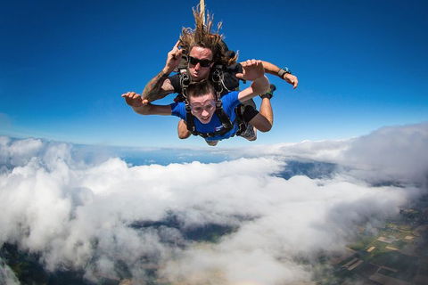 Reef And Rainforest Tandem Sky Dive In Cairns - Accommodation Main Beach 0