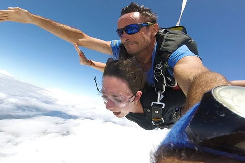Reef And Rainforest Tandem Sky Dive In Cairns - Accommodation Main Beach 4