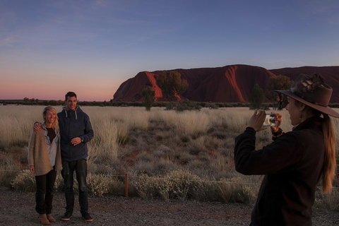 Highlights Of Uluru Including Sunrise And Breakfast - Accommodation Main Beach 4