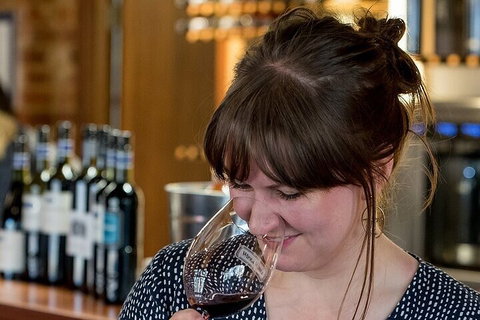 Small Group McLaren Vale And The Cube Experience - Accommodation Main Beach 2