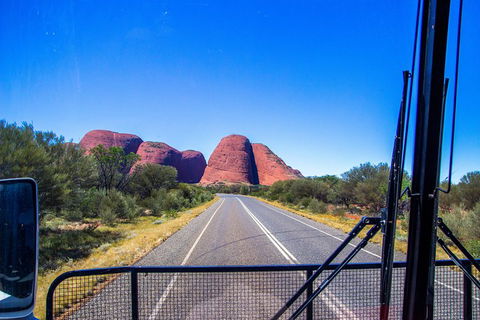 Ayers Rock Day Trip From Alice Springs Including Uluru, Kata Tjuta And Sunset BBQ Dinner - Accommodation Main Beach 2