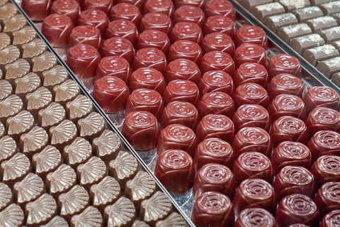 Yarra Valley Wine Tour Inc Lunch With A Glass Of Wine, Tastings And Chocolate - Accommodation Main Beach 1