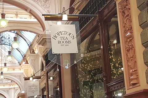 Live Like A Local: Explore Some Favourite Spots On A Playful Audio Walking Tour - Accommodation Main Beach 4