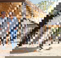 Alice Springs Highlights Tour - Accommodation Main Beach