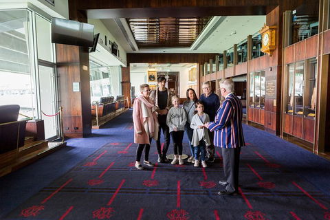 Ultimate Sports Lovers Bus Tour Of Melbourne - Accommodation Main Beach 2
