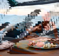 Fly  Sail Package With Providence - Accommodation Main Beach