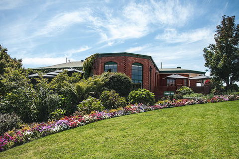 Yarra Valley Premium Tour Inc Lunch And Cheese And Wine Pairing At De Bortoli - Accommodation Main Beach 3