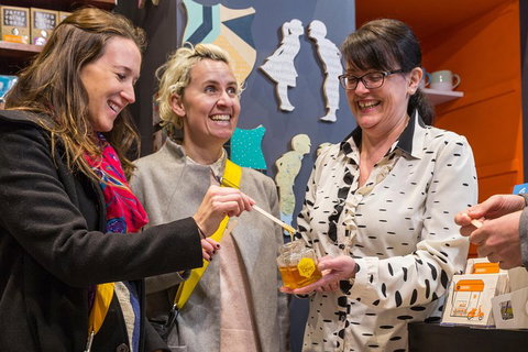 Melbourne Lanes And Arcades Walking Tour - Accommodation Main Beach 0