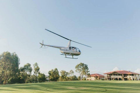 Helicopter Tour Of Hunter Valley In New South Wales With Lunch - Accommodation Main Beach 1