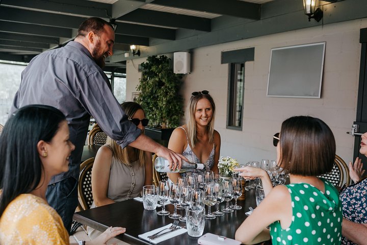  Accommodation Main Beach