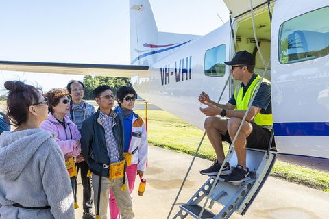 Scenic Flight - Great Barrier Reef, Heart Reef, Whitehaven Beach & Hill Inlet! - Accommodation Main Beach 1