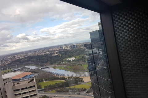 Live Like A Local: Explore Some Favourite Spots On A Playful Audio Walking Tour - Accommodation Main Beach 5