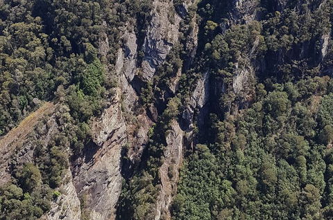 Leven Canyon Day Trip Including Wings Wildlife Park Or Gunns Plains Caves - Accommodation Main Beach 0