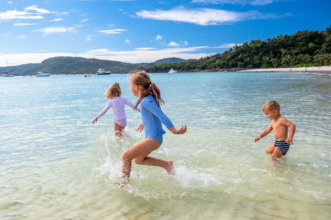 Whitehaven Beach And Daydream Island Cruise - Accommodation Main Beach 3