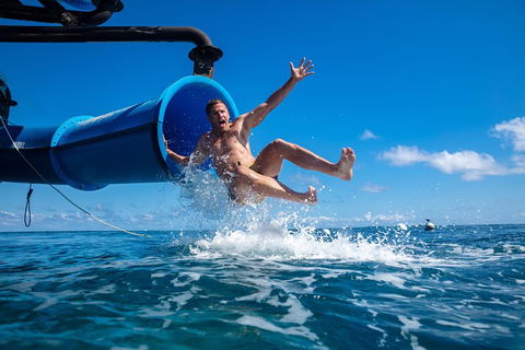Outer Reef Pontoon Experience From Cairns - Accommodation Main Beach 2